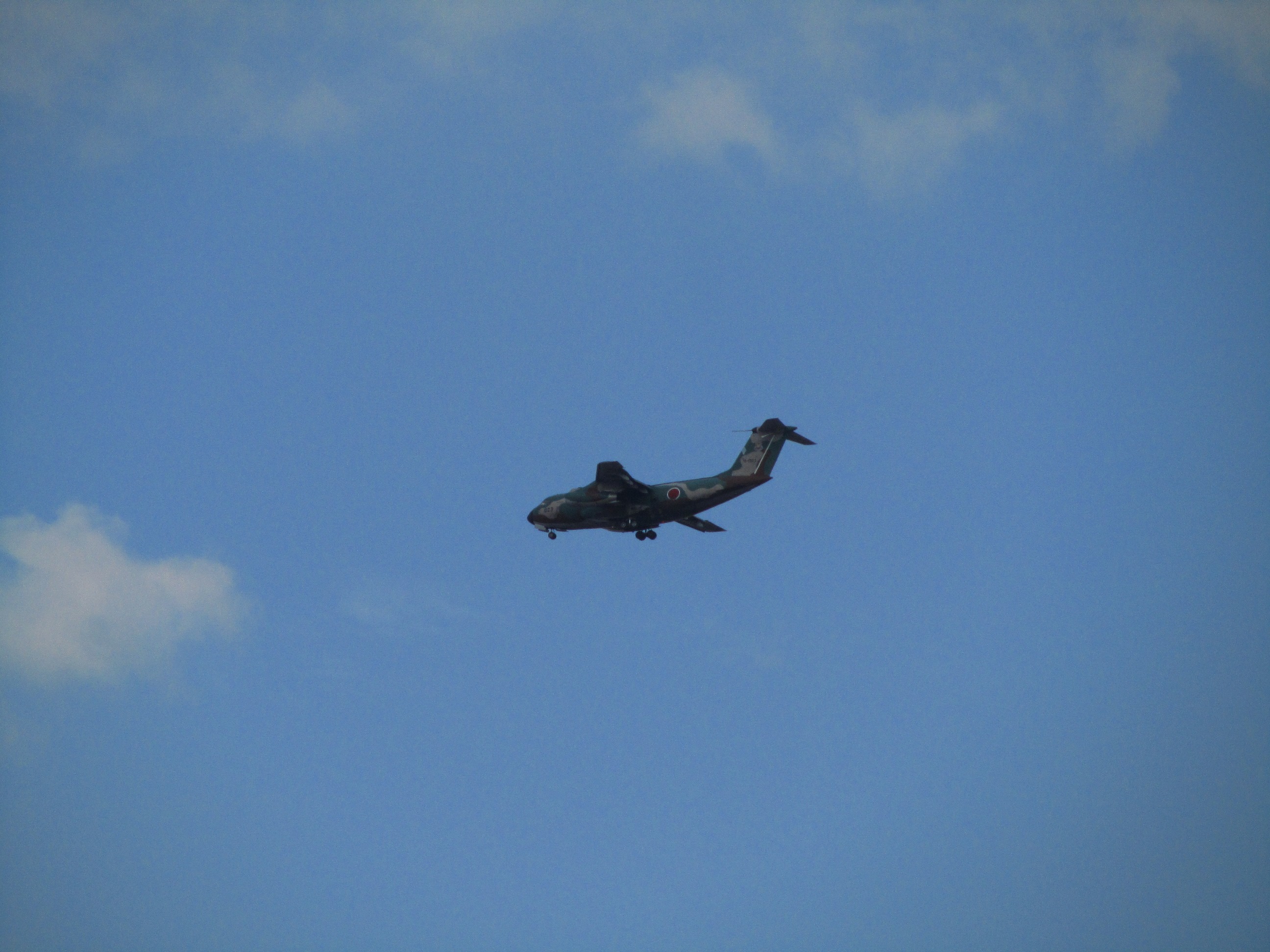守山区上空を飛行中のC-1輸送機